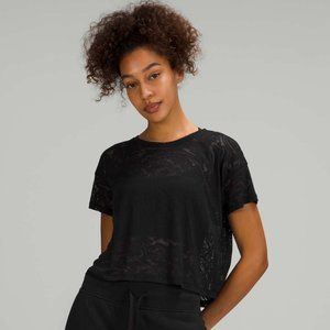 lululemon Cates T-Shirt Veil